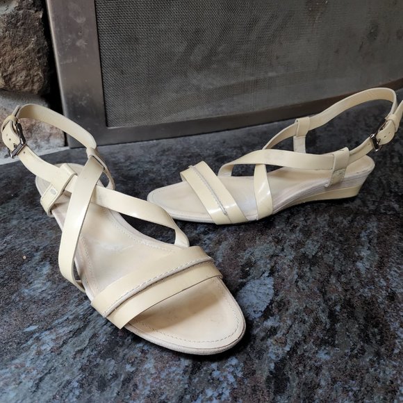 Tod's Vintage Cream Patent Leather Strappy Sandals Size 36.5 - Picture 6 of 16